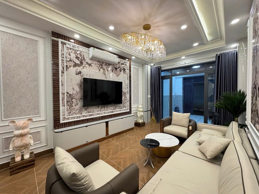 NHÀ MỚI HIỆN ĐẠI TRONG KHU ĐỒNG BỘ AN NINH, ĐẦY ĐỦ NỘI THẤT SANG TRỌNG , ĐƯỜNG Ô TÔ LÝ PHỤC MAN, BÌNH THUẬN, QUẬN 7, GẦN 200 M2, CHỈ 10.8 TỶ .